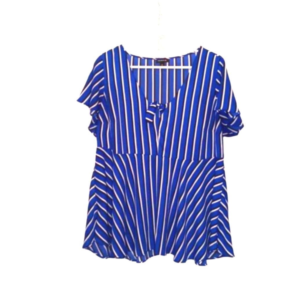 Torrid Georgette blue & white striped blouse w/ front bow & flared hem s…